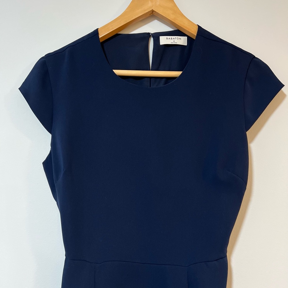 Aritzia Babaton Hampton navy midi dress NWOT size 0 - Picture 5 of 7
